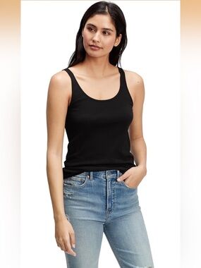 FREE when bundled: VGUC GAP “Favorite” Tank Top